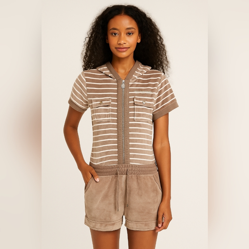 BCBG Max Azria Y2K VINTAGE Velour Neutral Zip Up Romper Size Large NWT